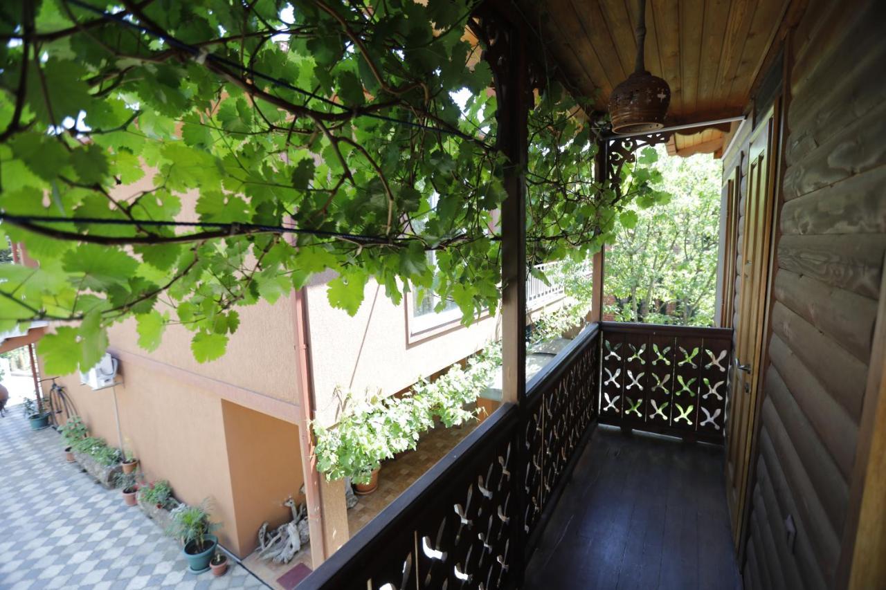 Casa De Khasia Zugdidi Exterior foto